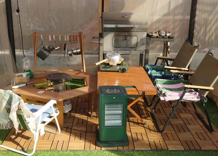 Yeonnam Rooftop 7min Walk From Hongdae Exit 3 ゲストハウス 4*
