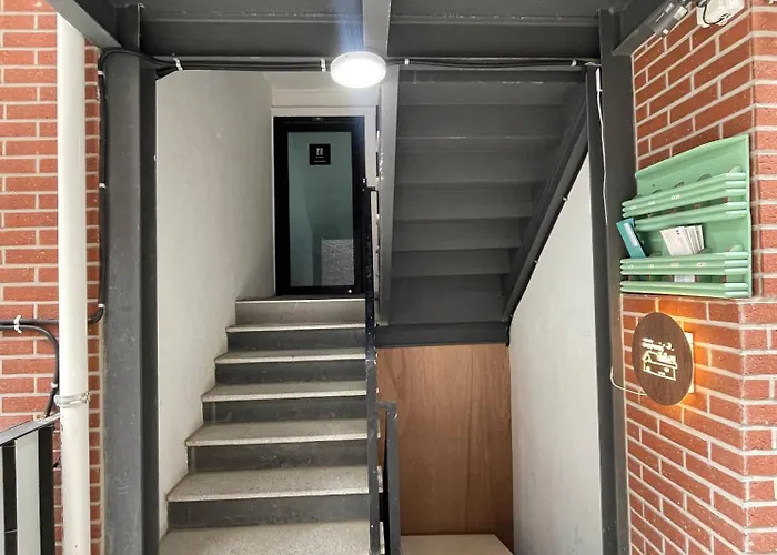 Yeonnam Rooftop 7min Walk From Hongdae Exit 3